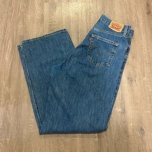 Levi’s High waisted Blue Jeans Size 28